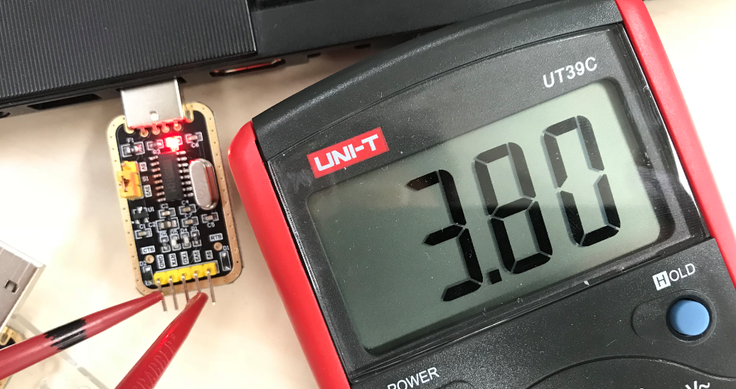 Figure 1: Voltage reading of stock Pine64 USB-UART adapter